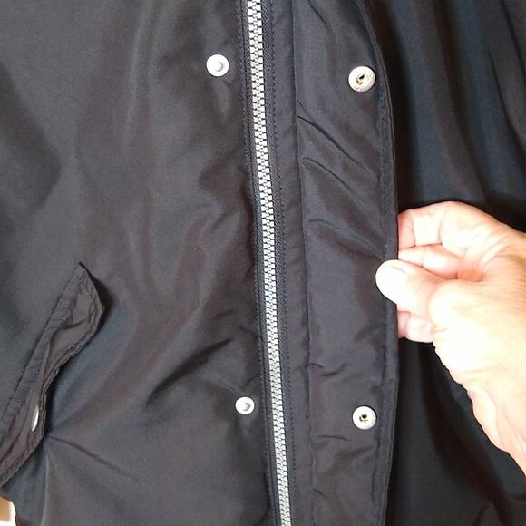 H&M juniors 13 /14 black hooded jacket. Warm - Picture 5 of 9